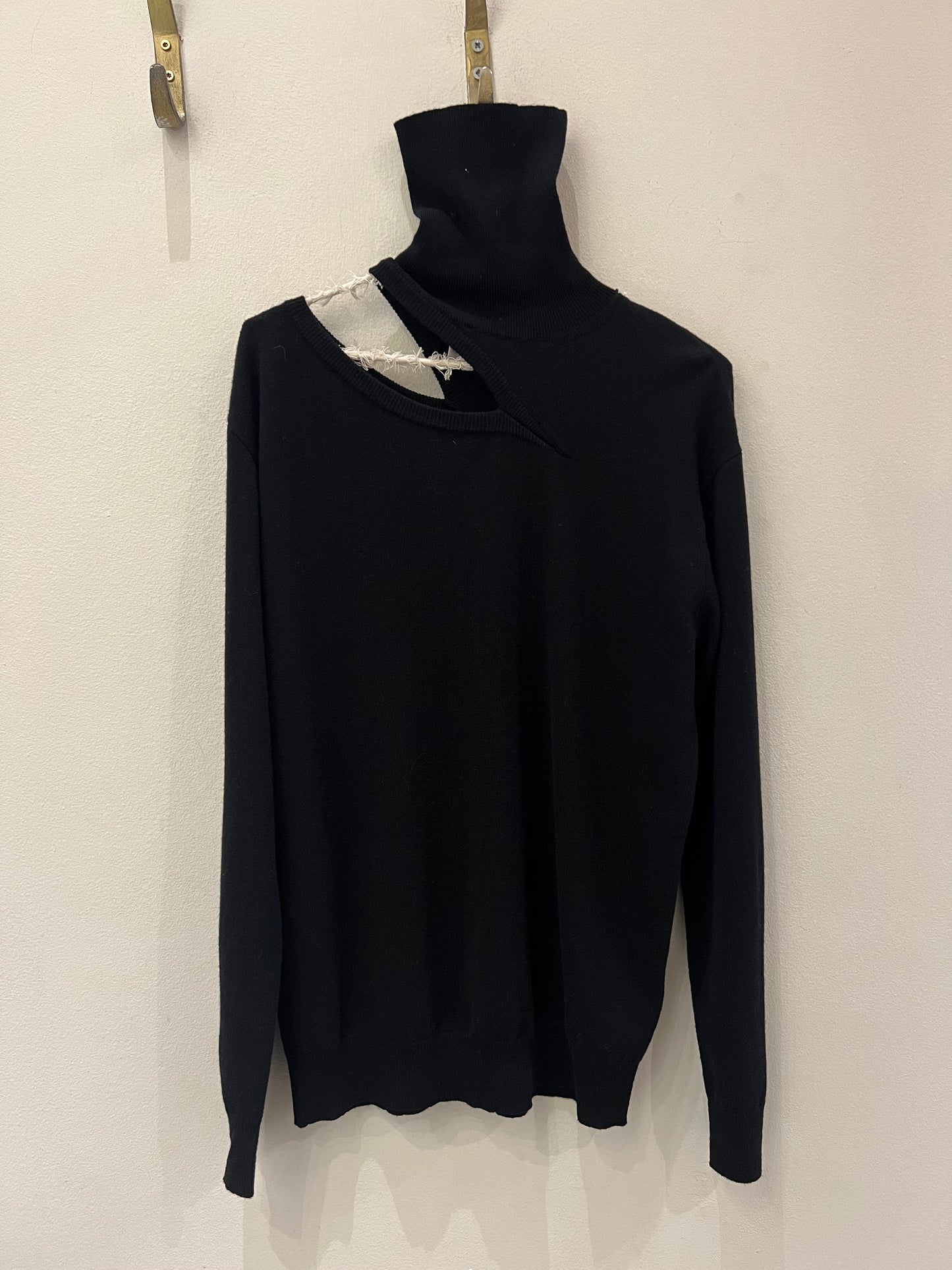 Cut Out Oversize Wool Turtleneck
