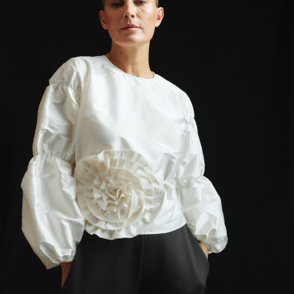 AT Skye Puff Sleeve Blouse Shirts Blouses A1148 07 Creme 1 scaled rvh8erktd9p3qgiuy02jb9668tysgvacic5s7enzhs