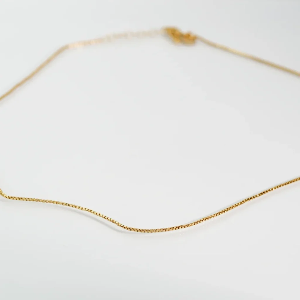 Box chain   40 cm Necklace N22 040G Guld