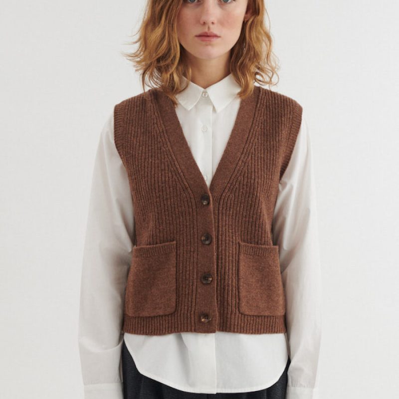 Basic Apparel Liz Vest Fondue fudge