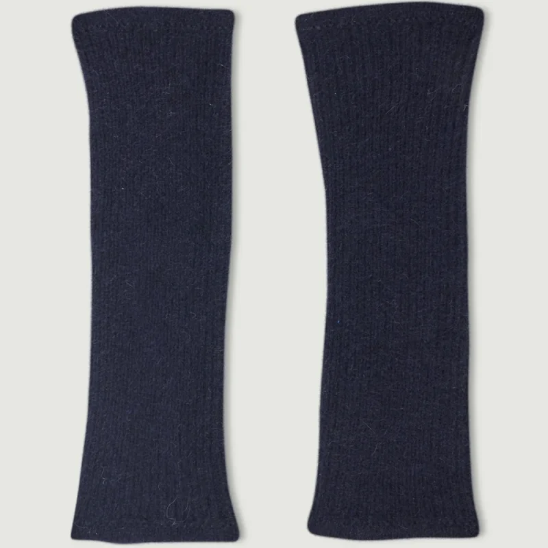 Six Ames IDA GLOVE Night Sky 3