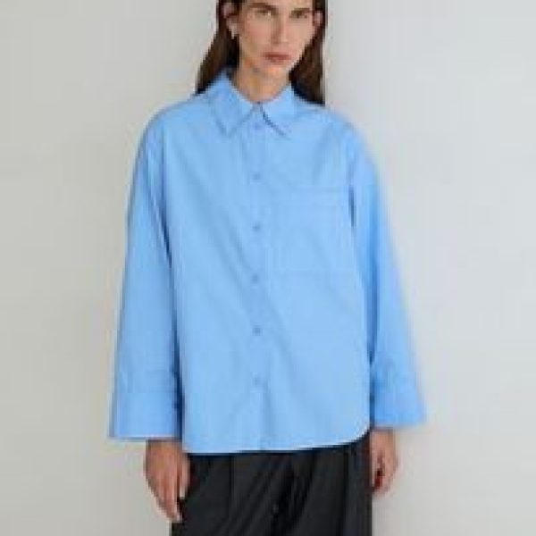 yerse blue shirt