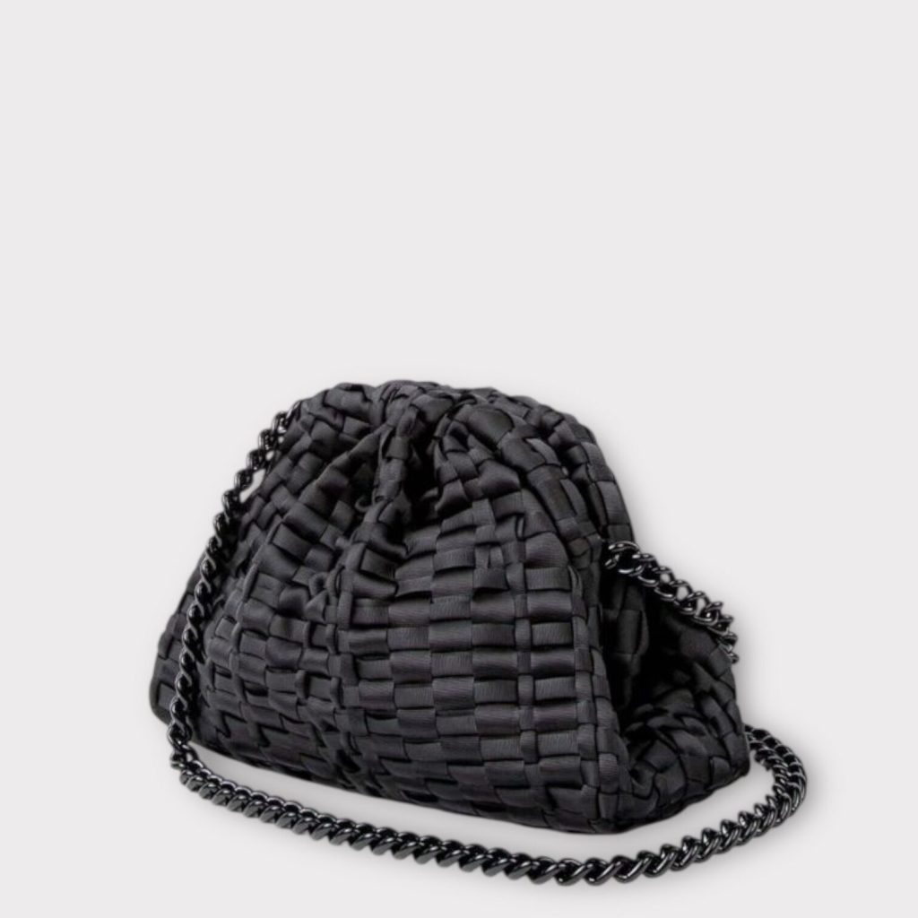 Maria la Rosa Mini Game Black