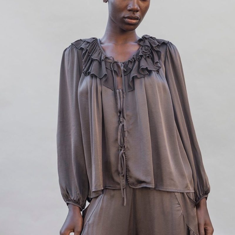 Project AJ117 River Frill Blouse Coffee