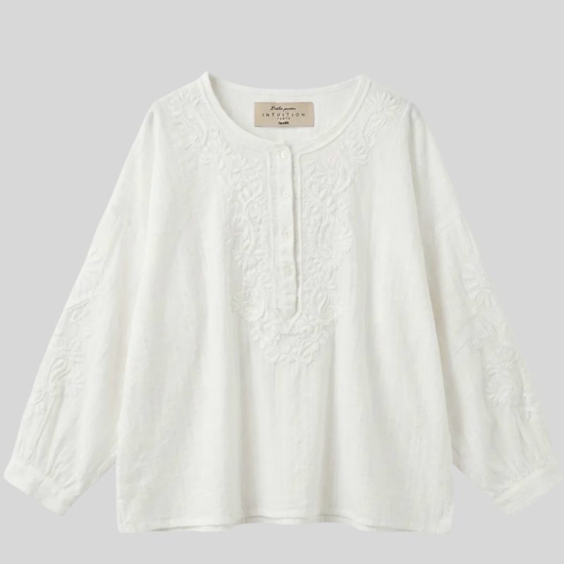 blouse with embroidery white