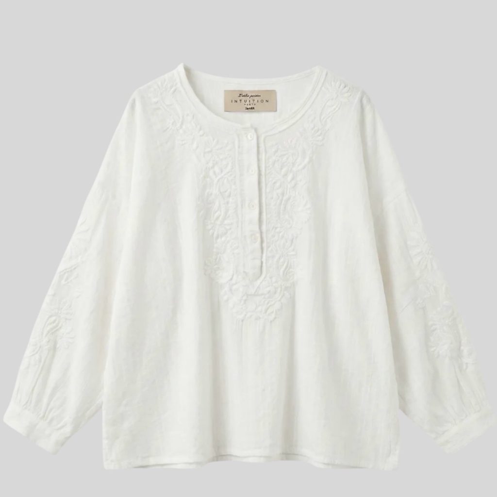 blouse with embroidery white